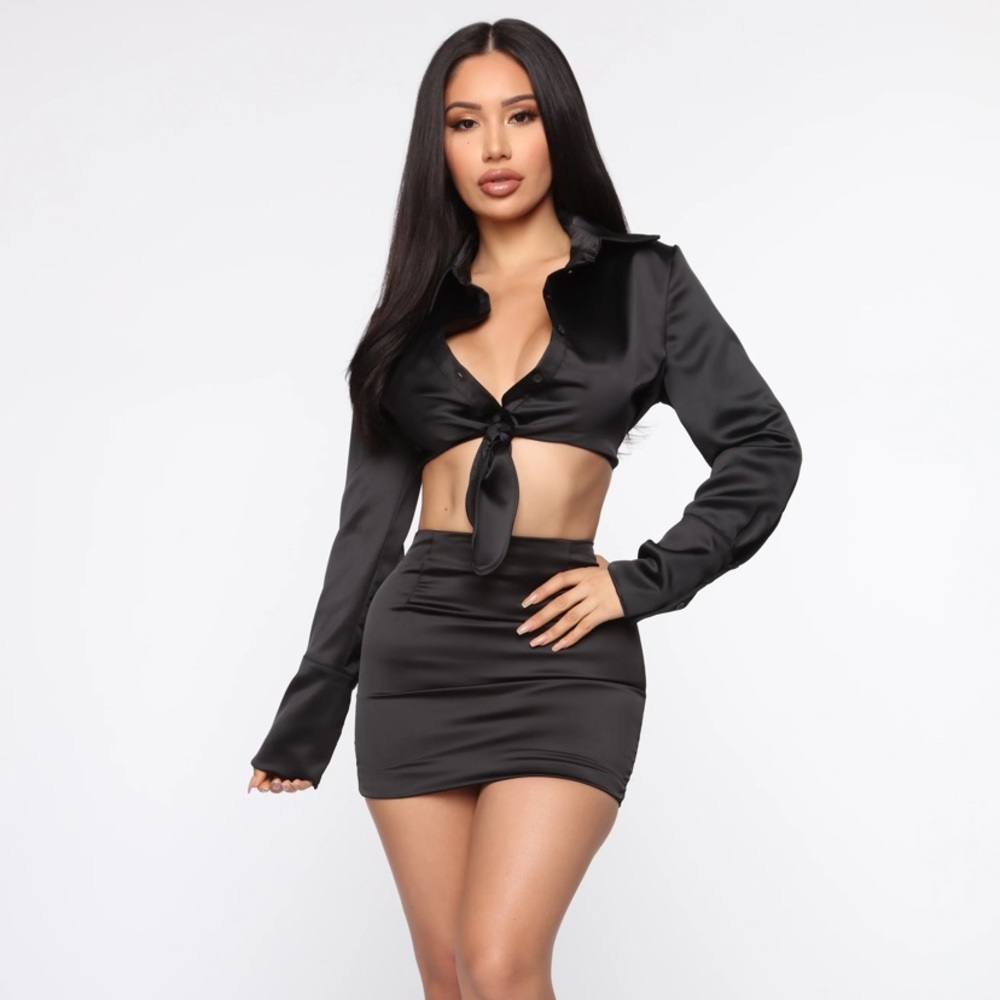 Matching Skirt Set - Picture 2 of 10